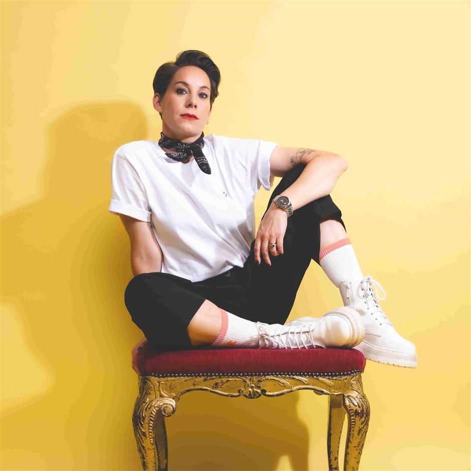 Suzi Ruffell: The Juggle 