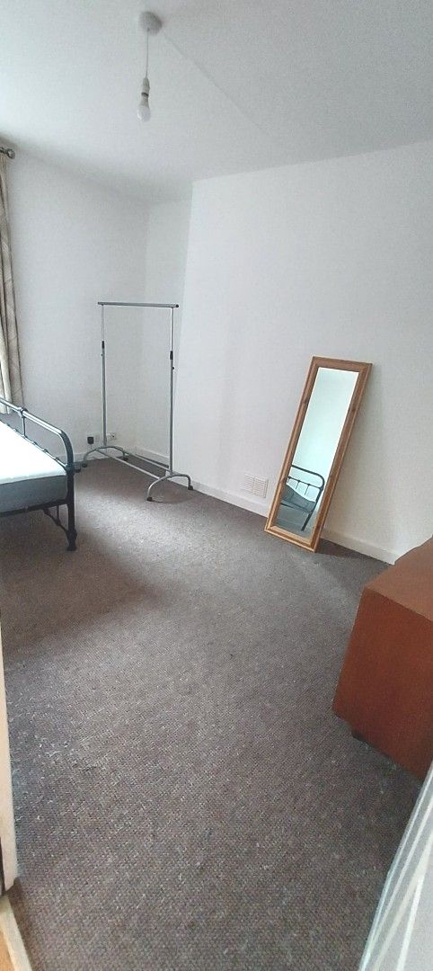 88 bedroom